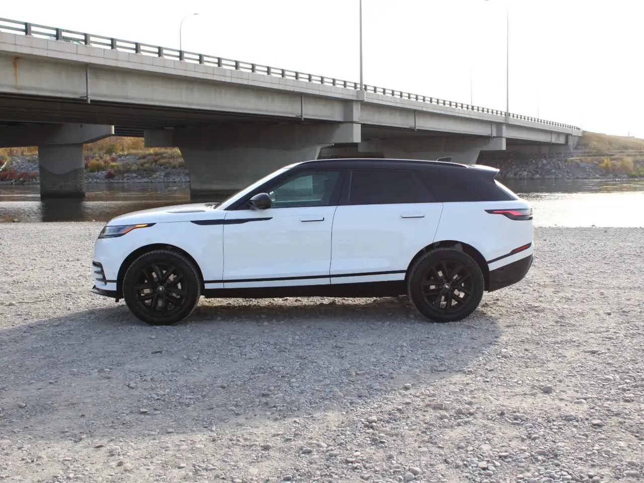 Land Rover Range Rover Velar снимка Land Rover Range Rover Velar