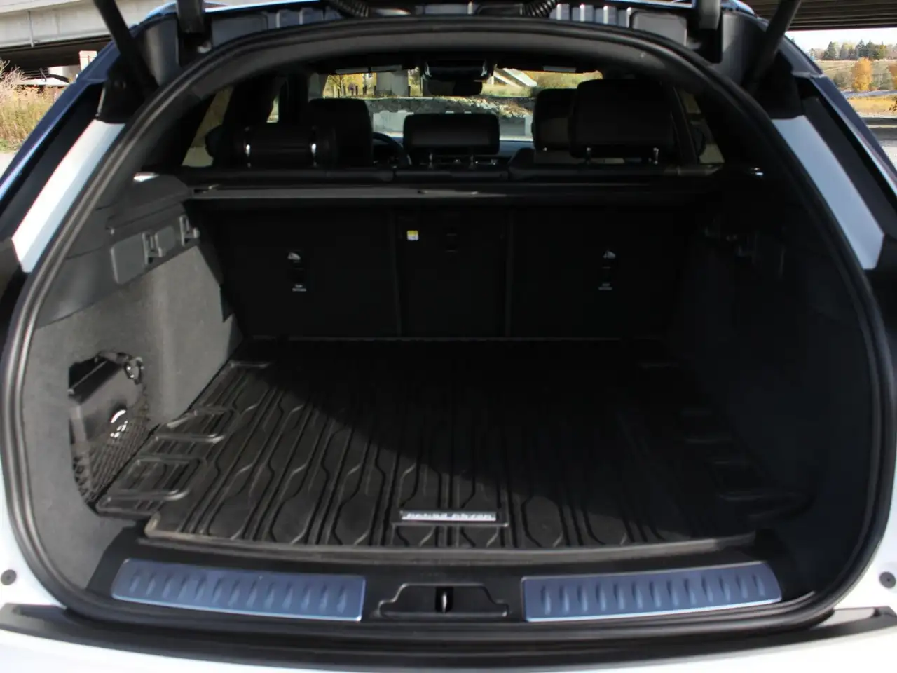 Land Rover Range Rover Velar снимка Land Rover Range Rover Velar