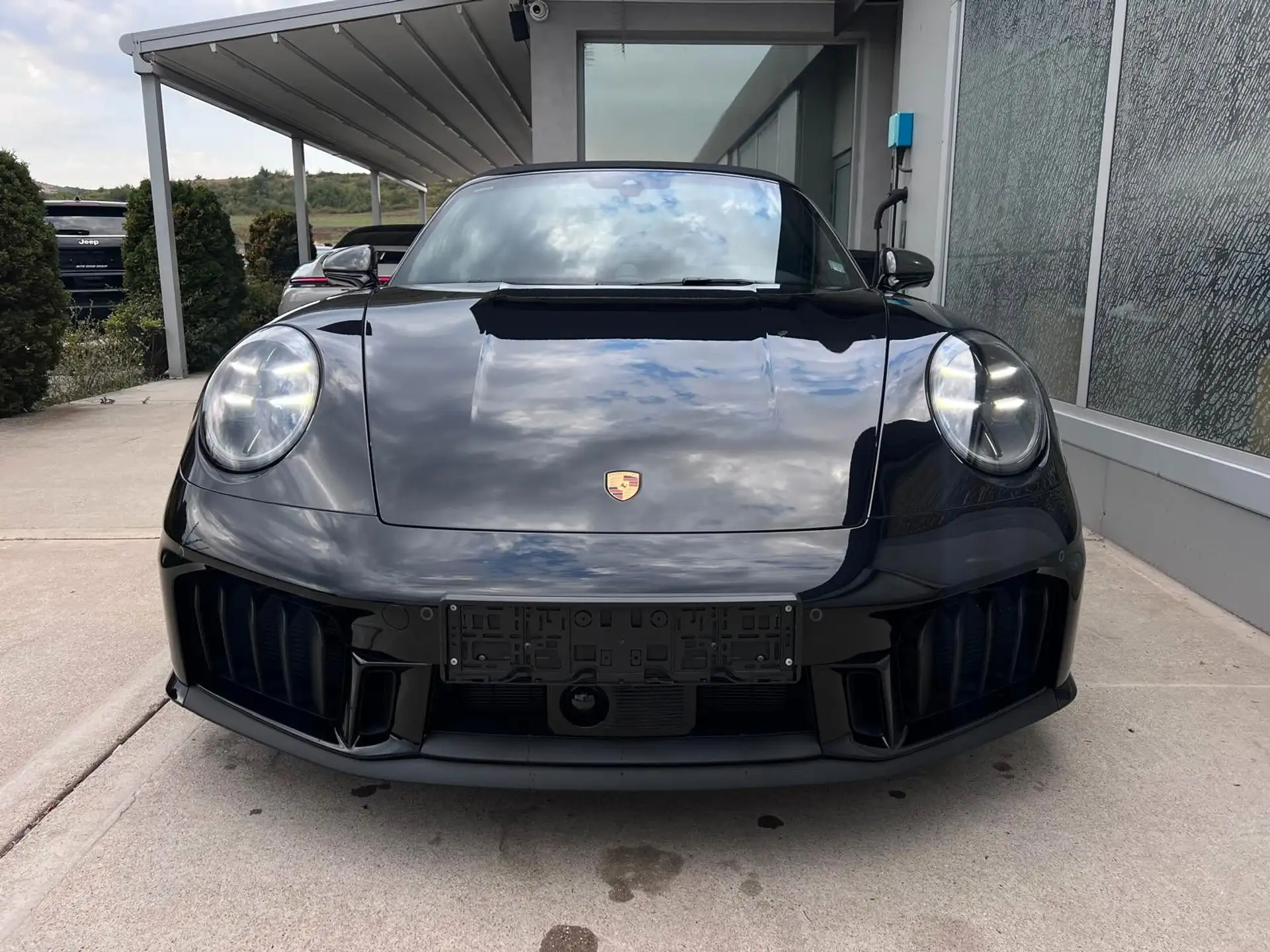포르쉐 911 Carrera 4 GTS Cabriolet 2026 검정 사진 2