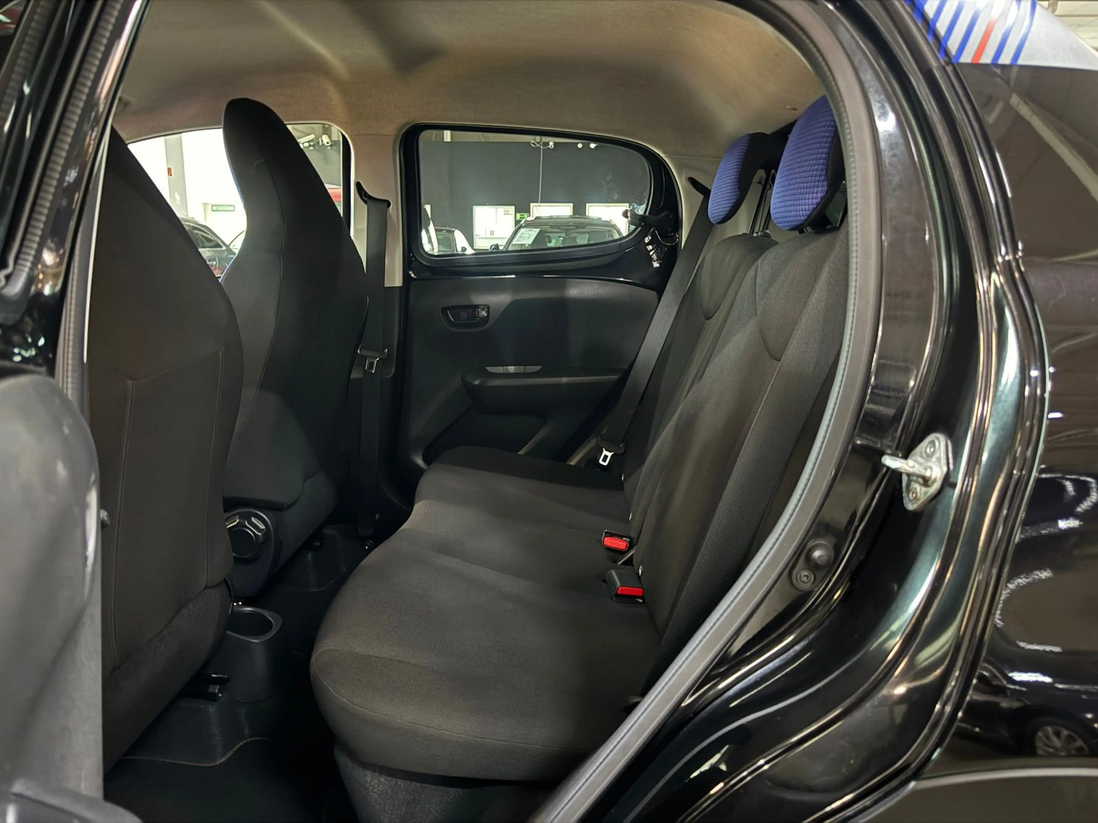 Citroen C1 SONDERMODELL URBAN RIDE KAMERA KLIMA CARPLAY — photo 13