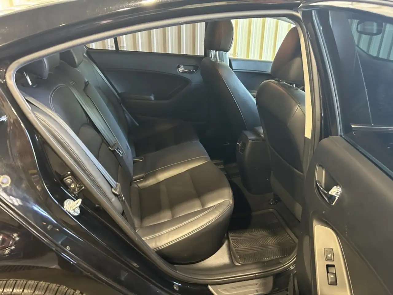Kia Forte снимка Kia Forte