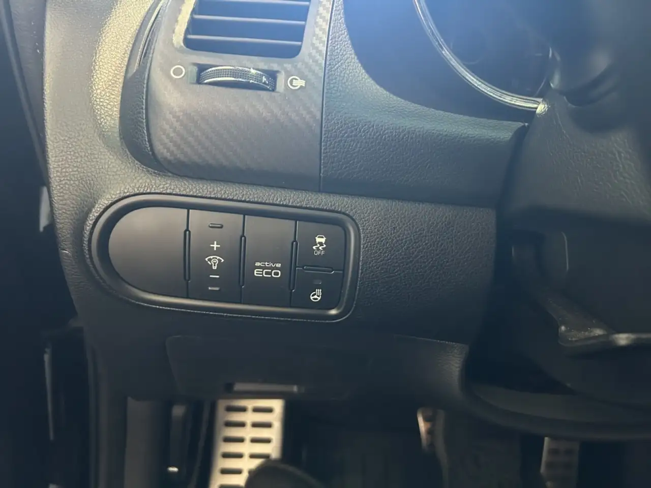 Kia Forte снимка Kia Forte