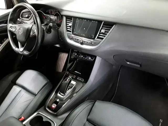 Opel Grandland view 9