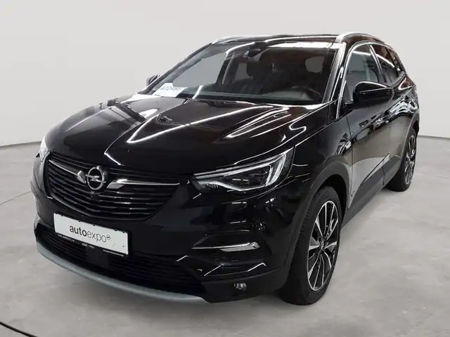 Opel Grandland view 2