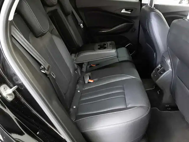 Opel Grandland view 14