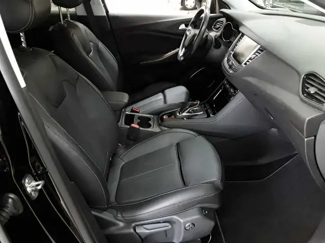 Opel Grandland view 8