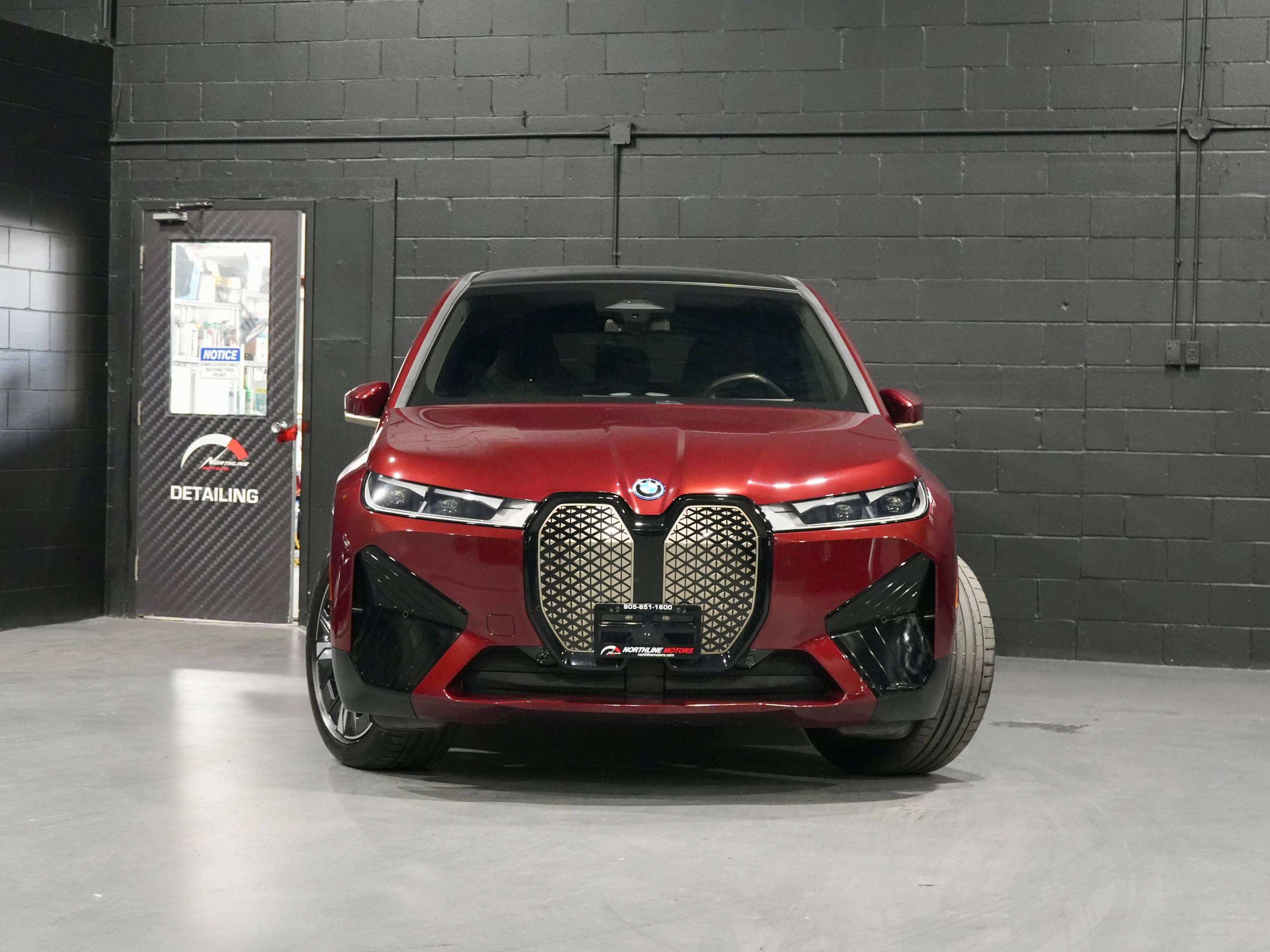 2023 BMW iX