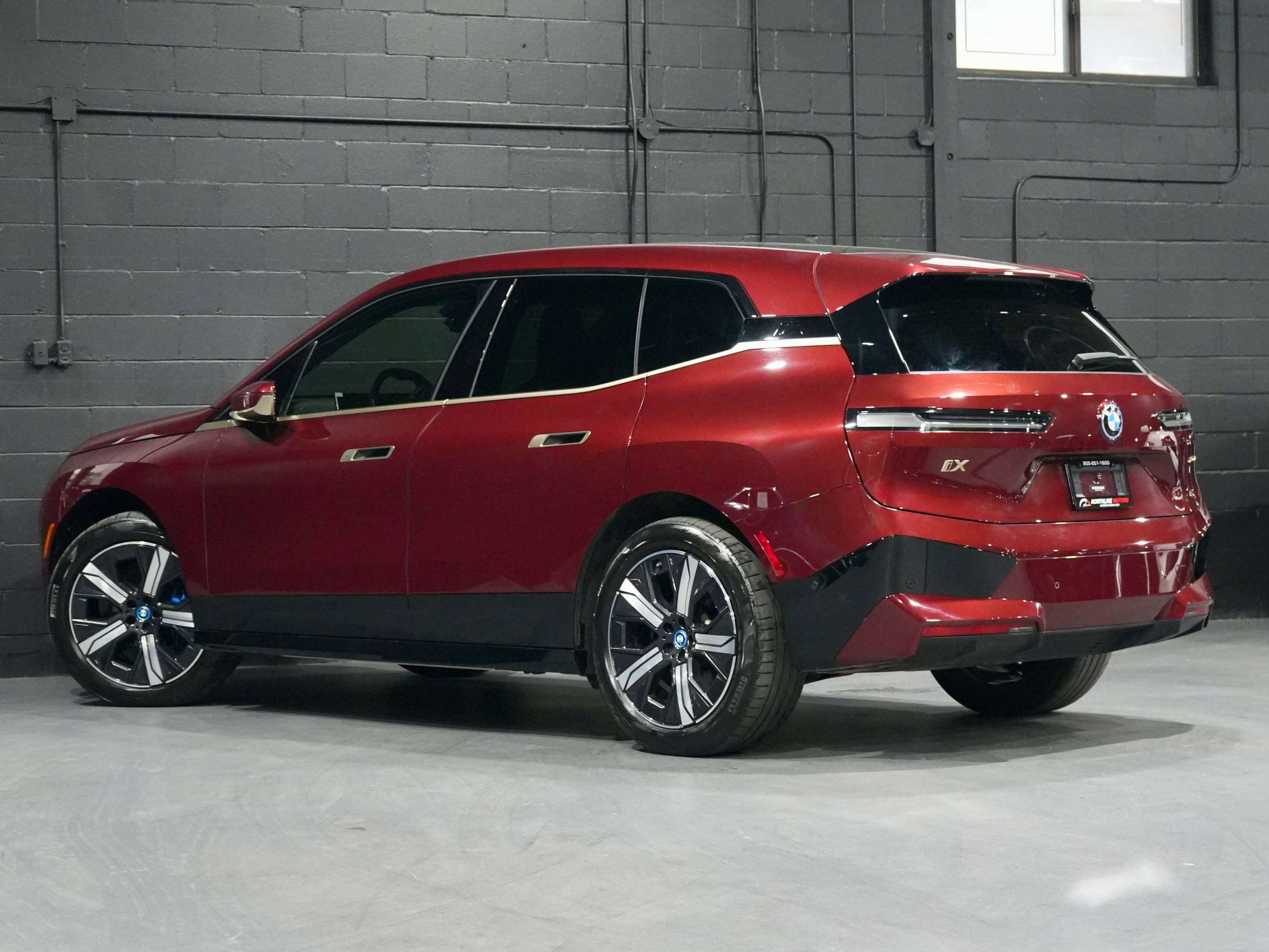 2023 BMW iX