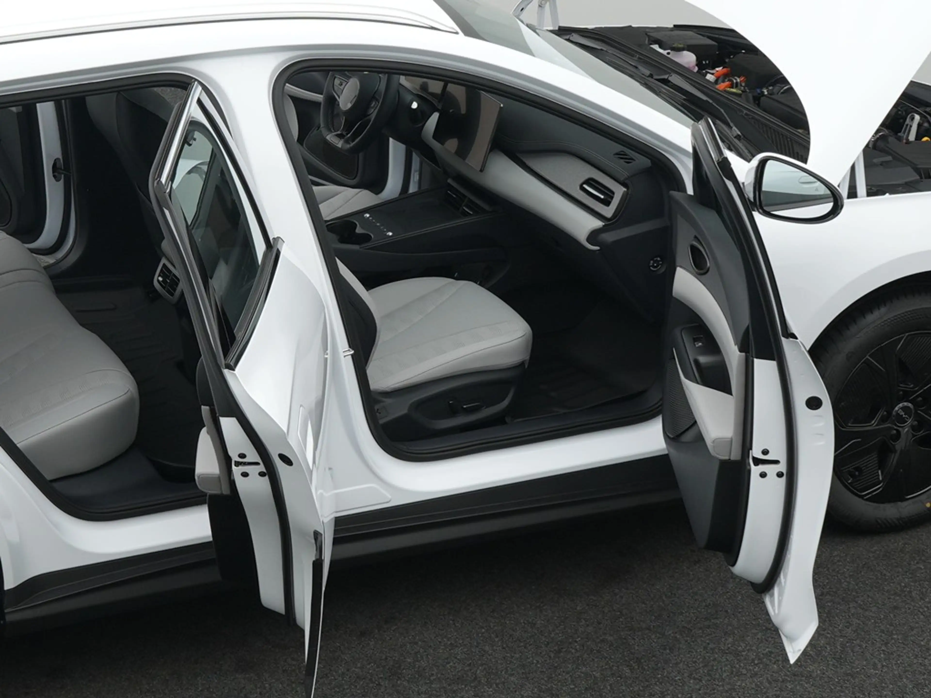 BYD Seal 6 SEAL 6 DM-i Touring Boost — photo 13