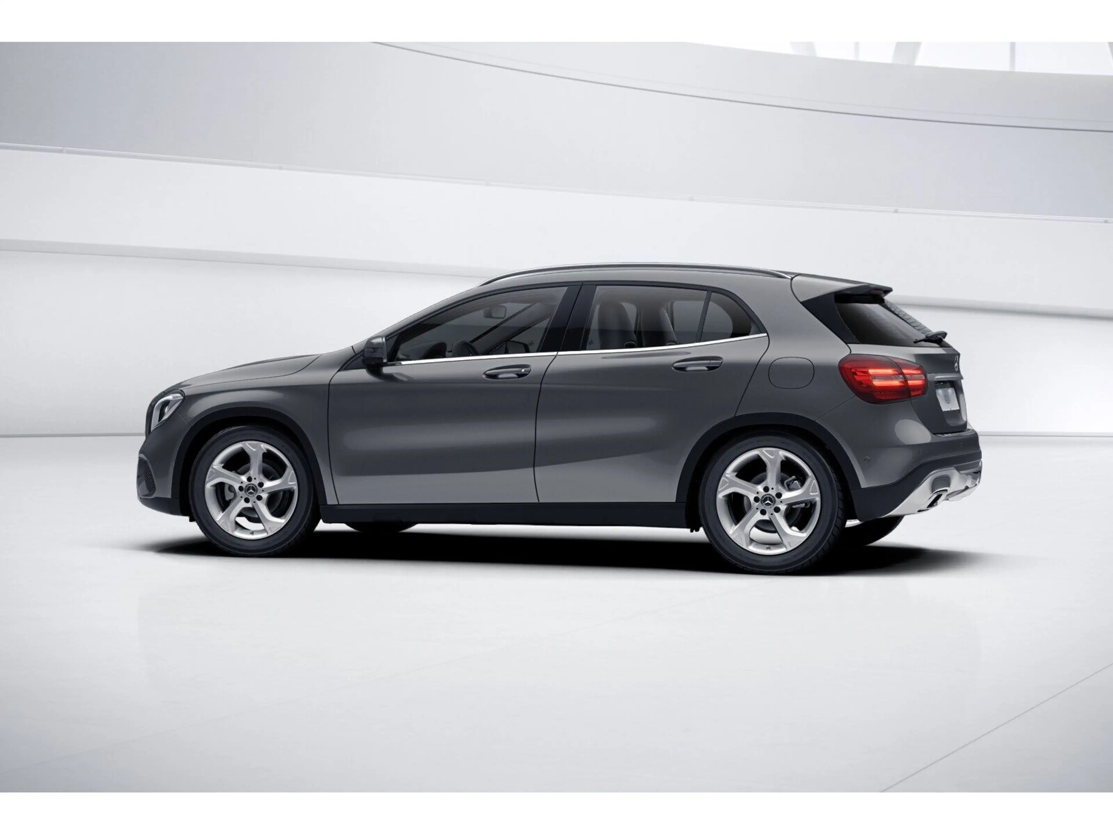 Mercedes-Benz GLA 180 360 KAMERA PDC SHZ — photo 10