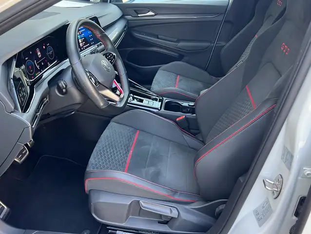 Volkswagen Golf view 11