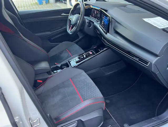 Volkswagen Golf view 15