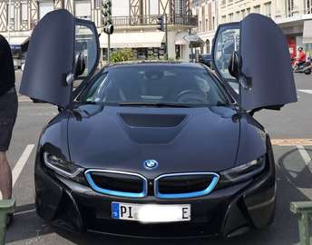 i8