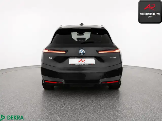 BMW iX view 4