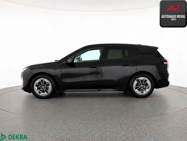 BMW iX view 2