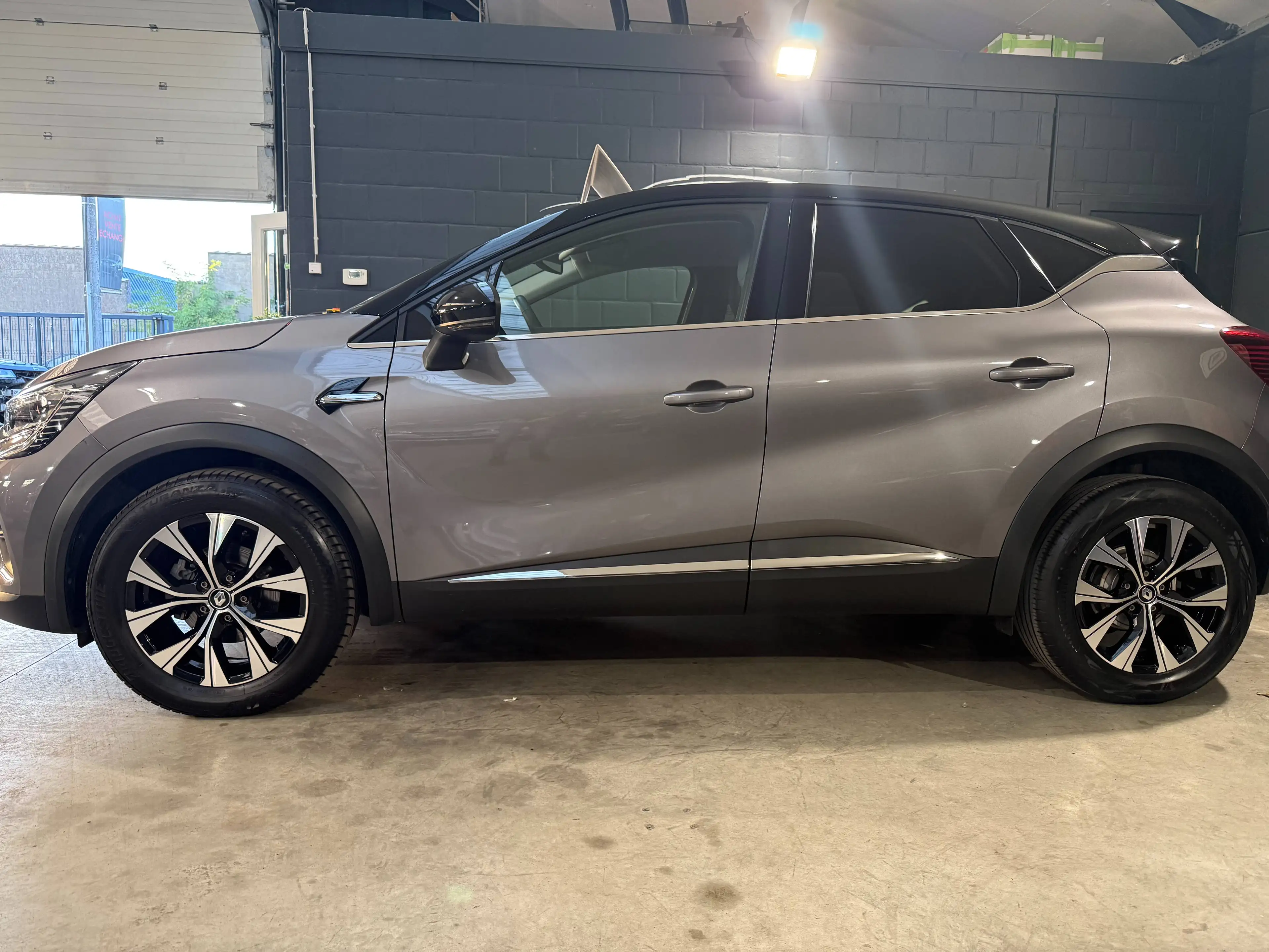 Renault Captur Captur 1.33 TCe MHEV Techno EDC GPF — photo 3