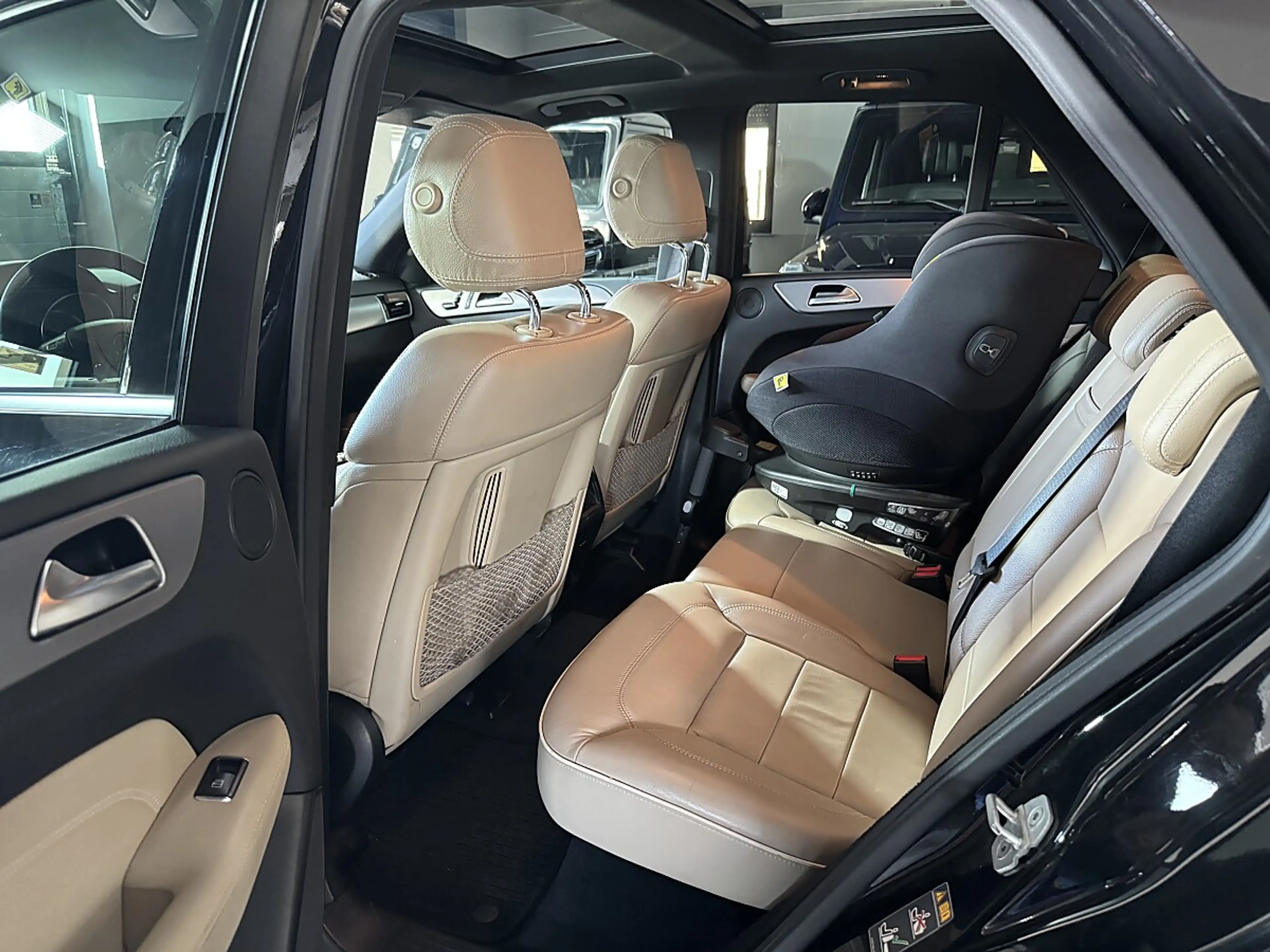 Mercedes-Benz ML 350 BlueTEC 4MATIC Aut.*AMG-PAKET* — photo 10