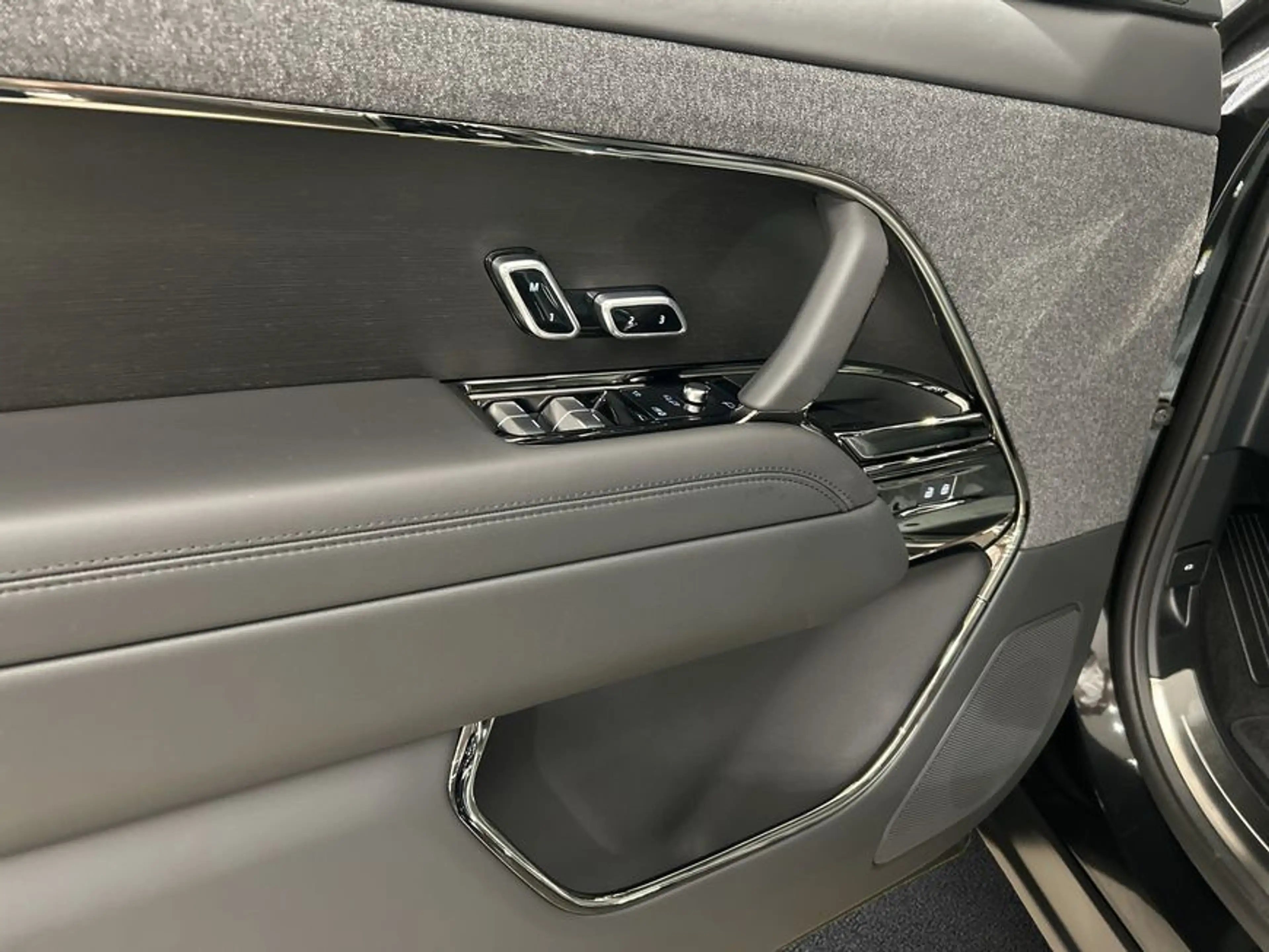 Land Rover Range Rover Sport D300 Dynamic SE — photo 13