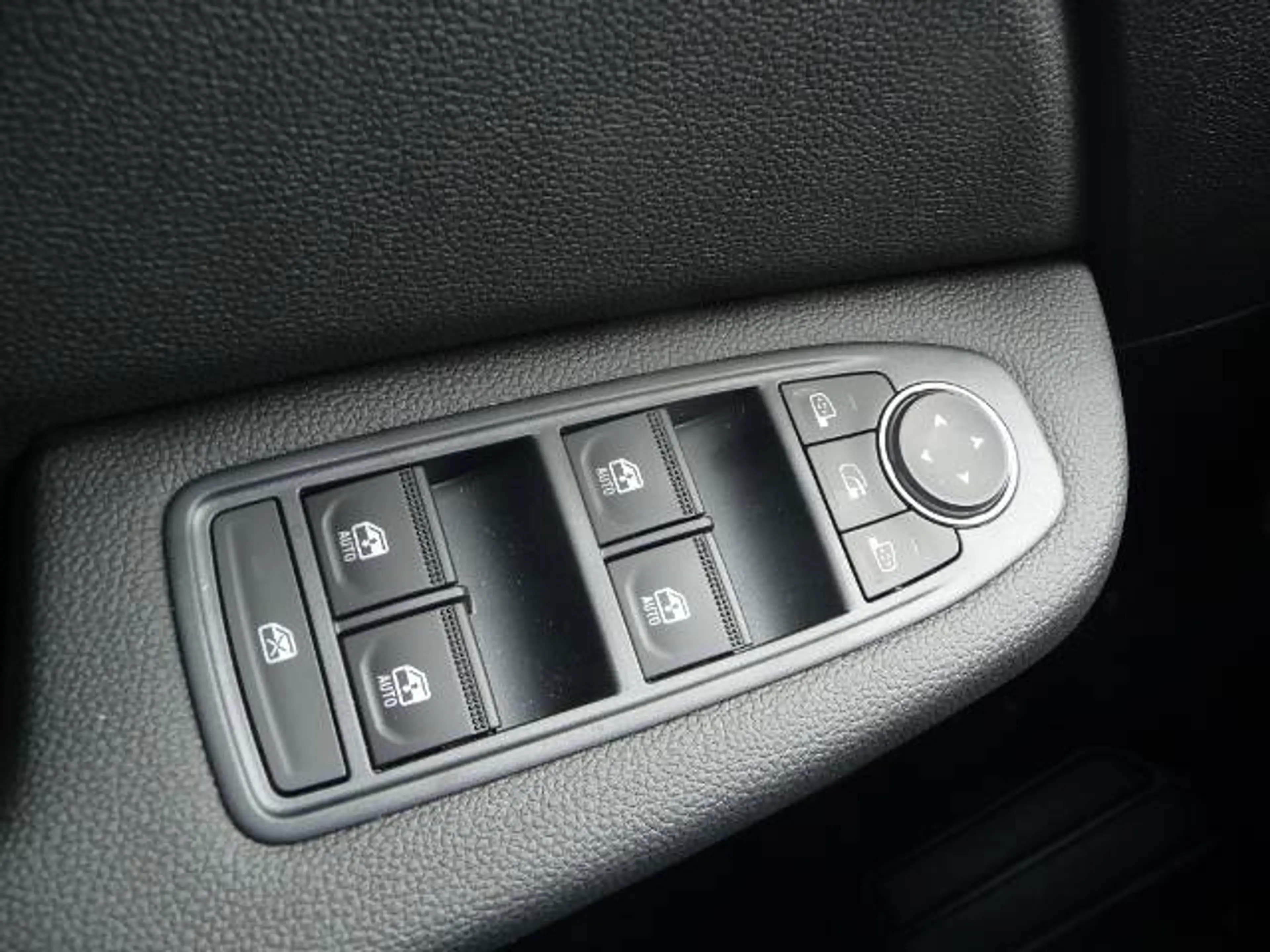 Mitsubishi Colt EDITION 1.0 T-Benziner 6-Gang — photo 11