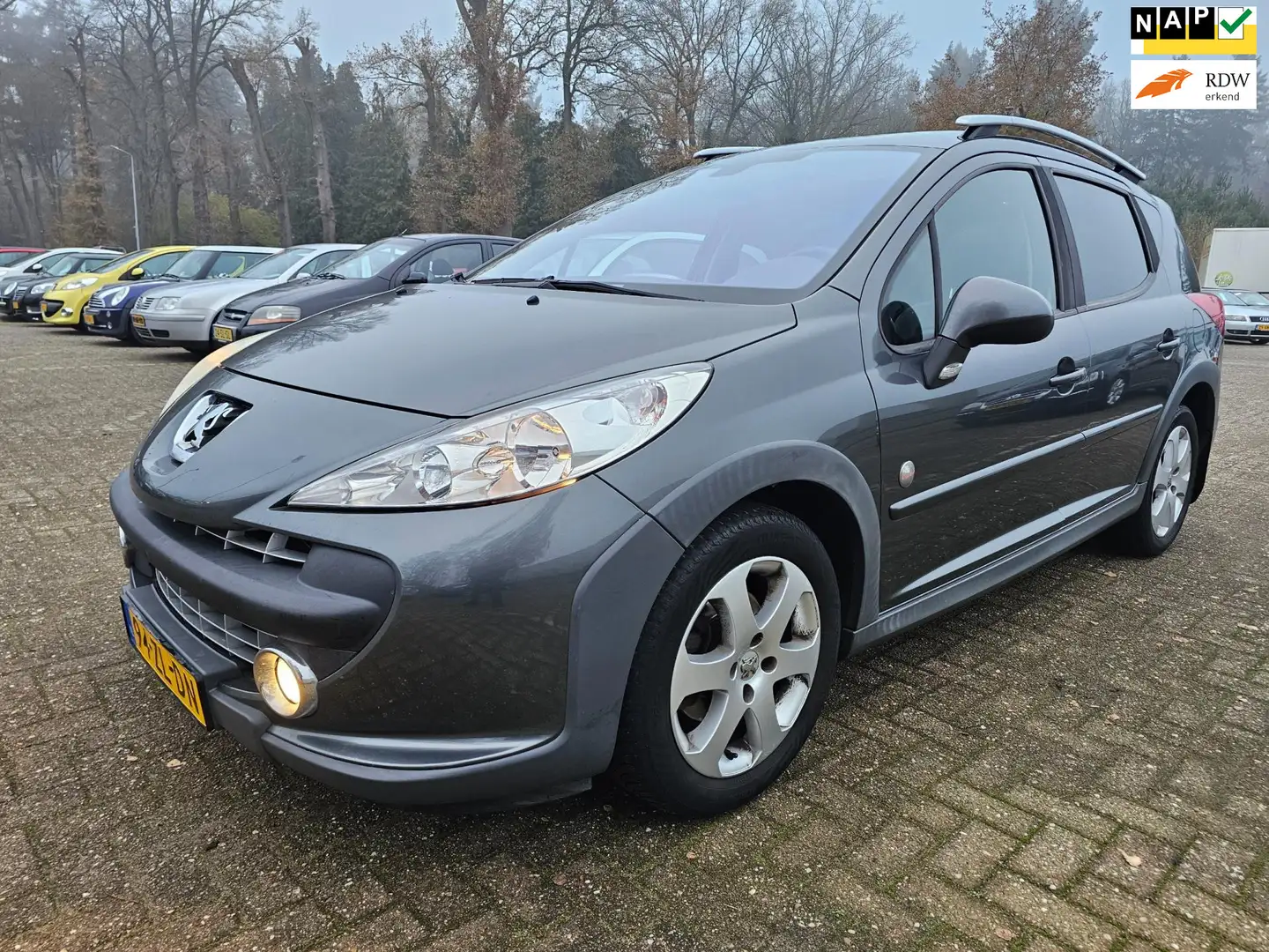 Peugeot 207 SW Outdoor 1.6 VTi XS PANORAMA/airco/CRUISE Grau - 1