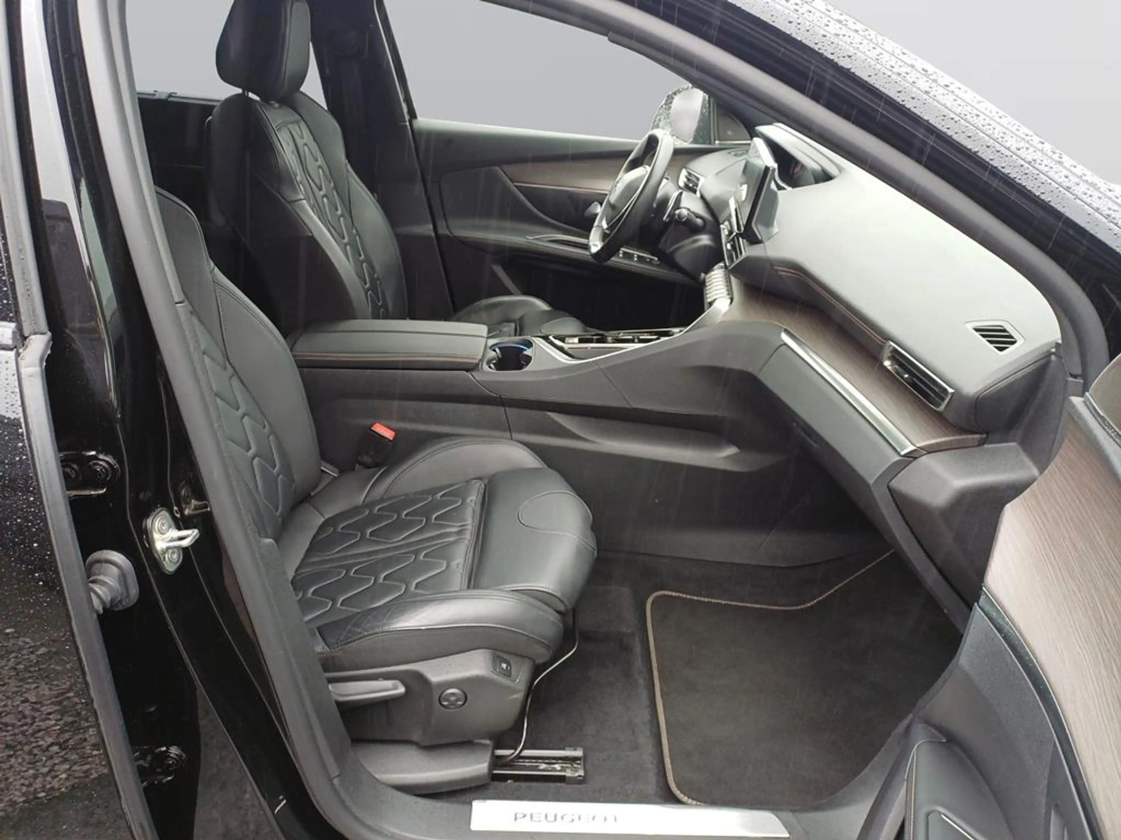 Peugeot 5008 GT BlueHDi 130 EAT8 — photo 13