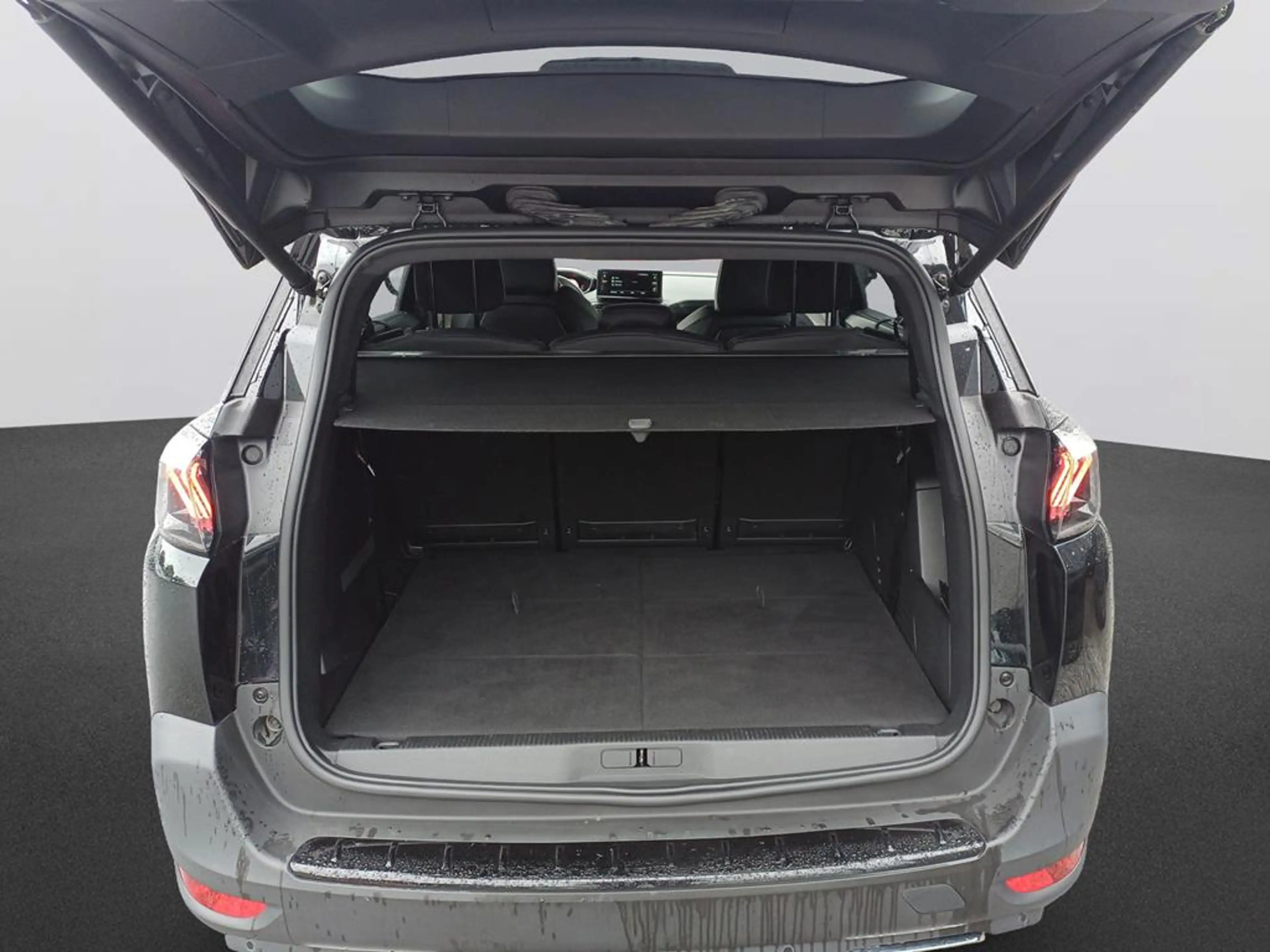 Peugeot 5008 GT BlueHDi 130 EAT8 — photo 9