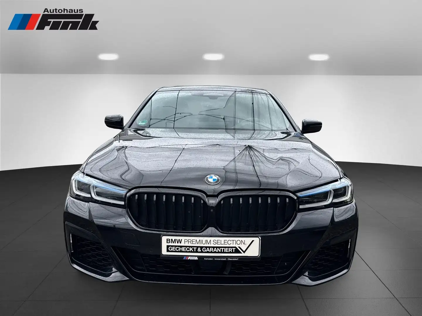BMW 550 M550i xDrive A Lim. Sportpaket Head-Up HK HiFi Black - 2