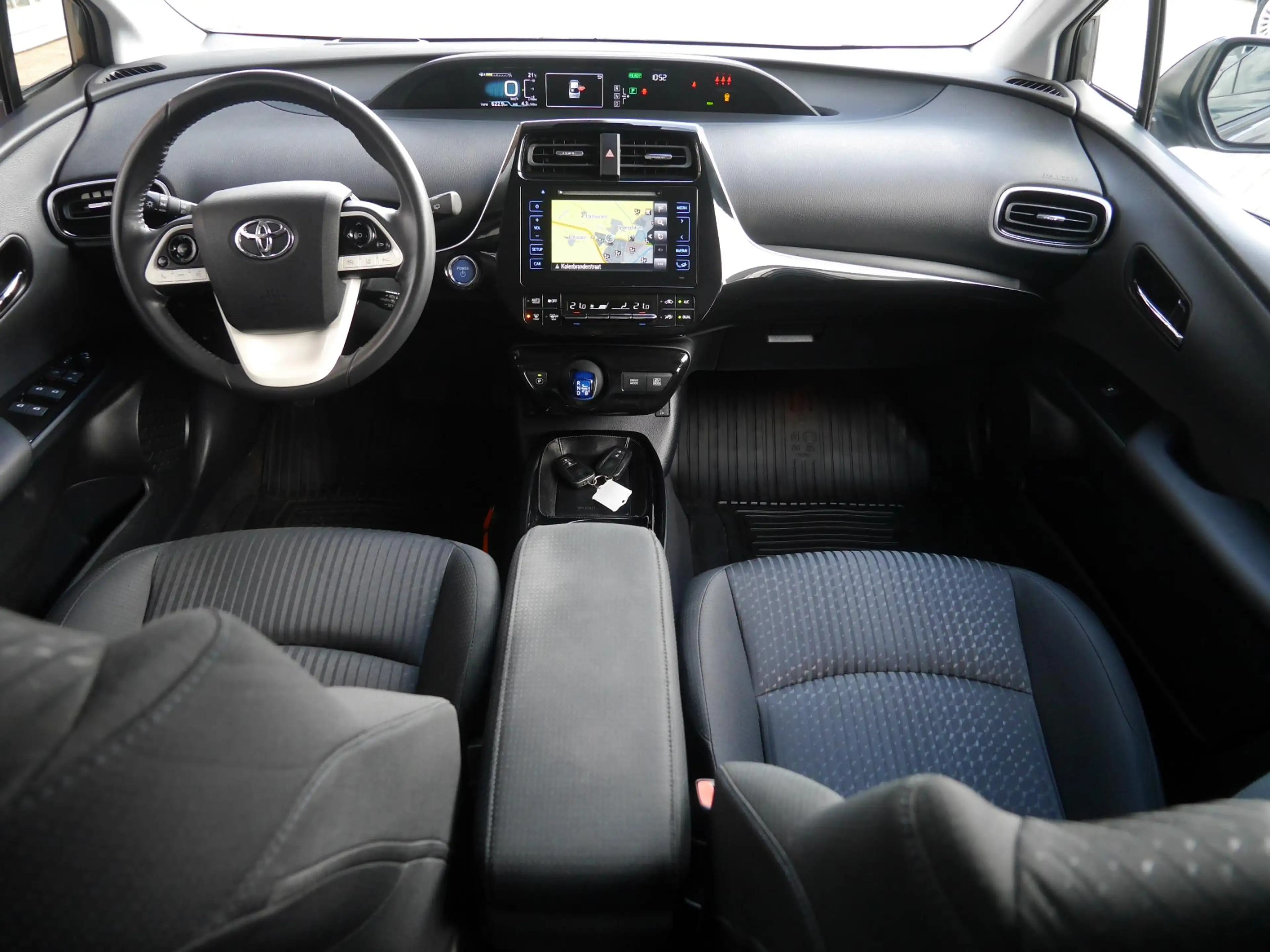 Toyota Prius 1.8 First Edition | Automaat| Head up display | St — photo 7