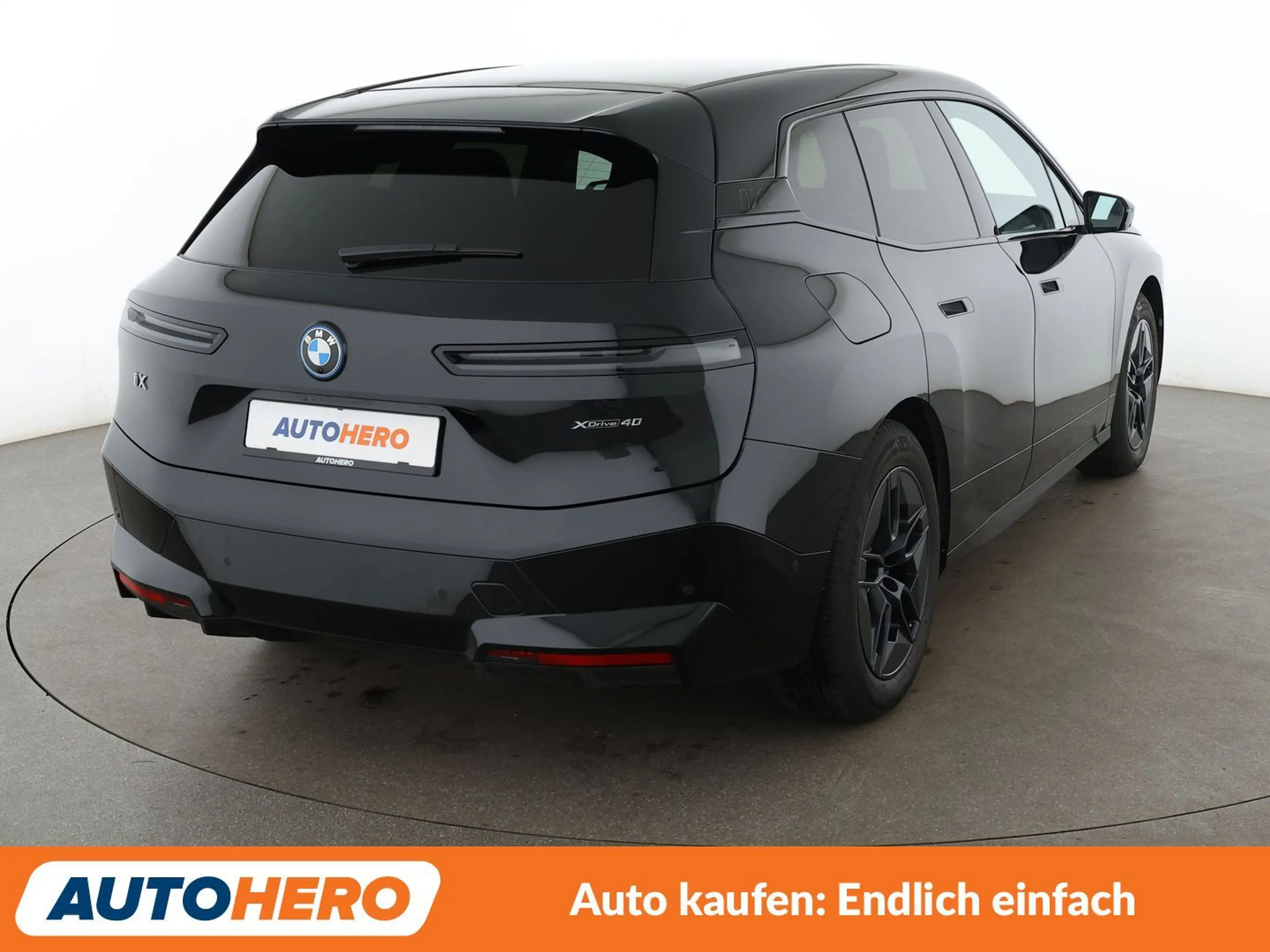 BMW iX iX 40 xDrive *NAV*HUD*ACC*360CAM*PDC*SHZ*ALU*KLIMA — photo 6