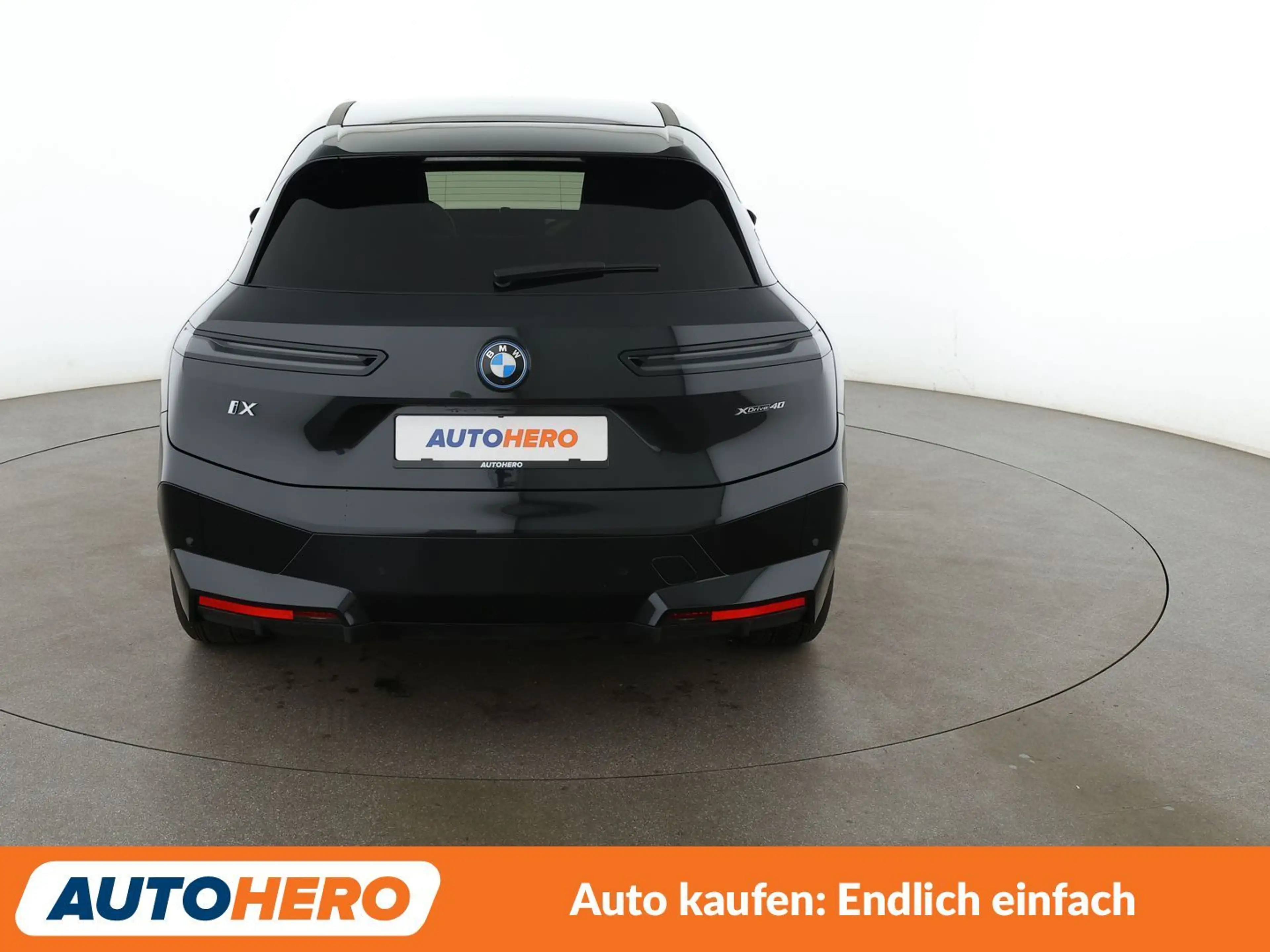 BMW iX iX 40 xDrive *NAV*HUD*ACC*360CAM*PDC*SHZ*ALU*KLIMA — photo 5