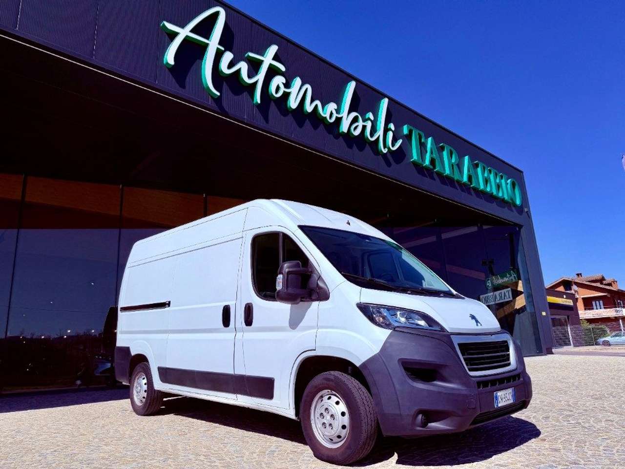 Peugeot Boxer PASSO LUNGO TETTO ALTO - KM 150.000 - PIU\' IVA