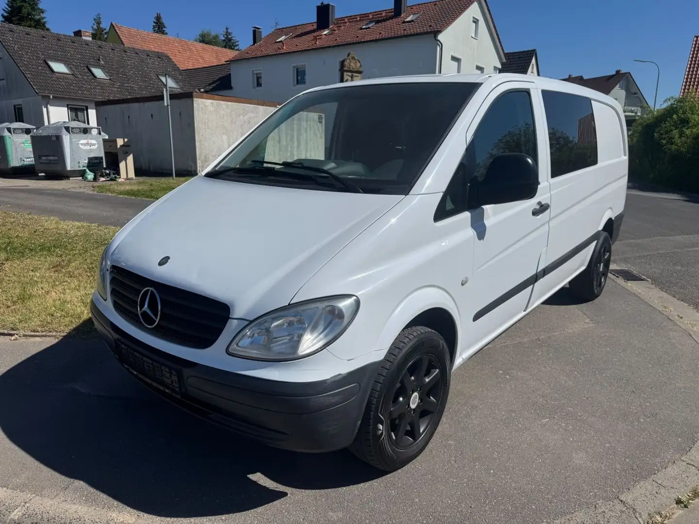 Mercedes-Benz Vito Mixto 111 CDI LANG TÜV NEU White - 1