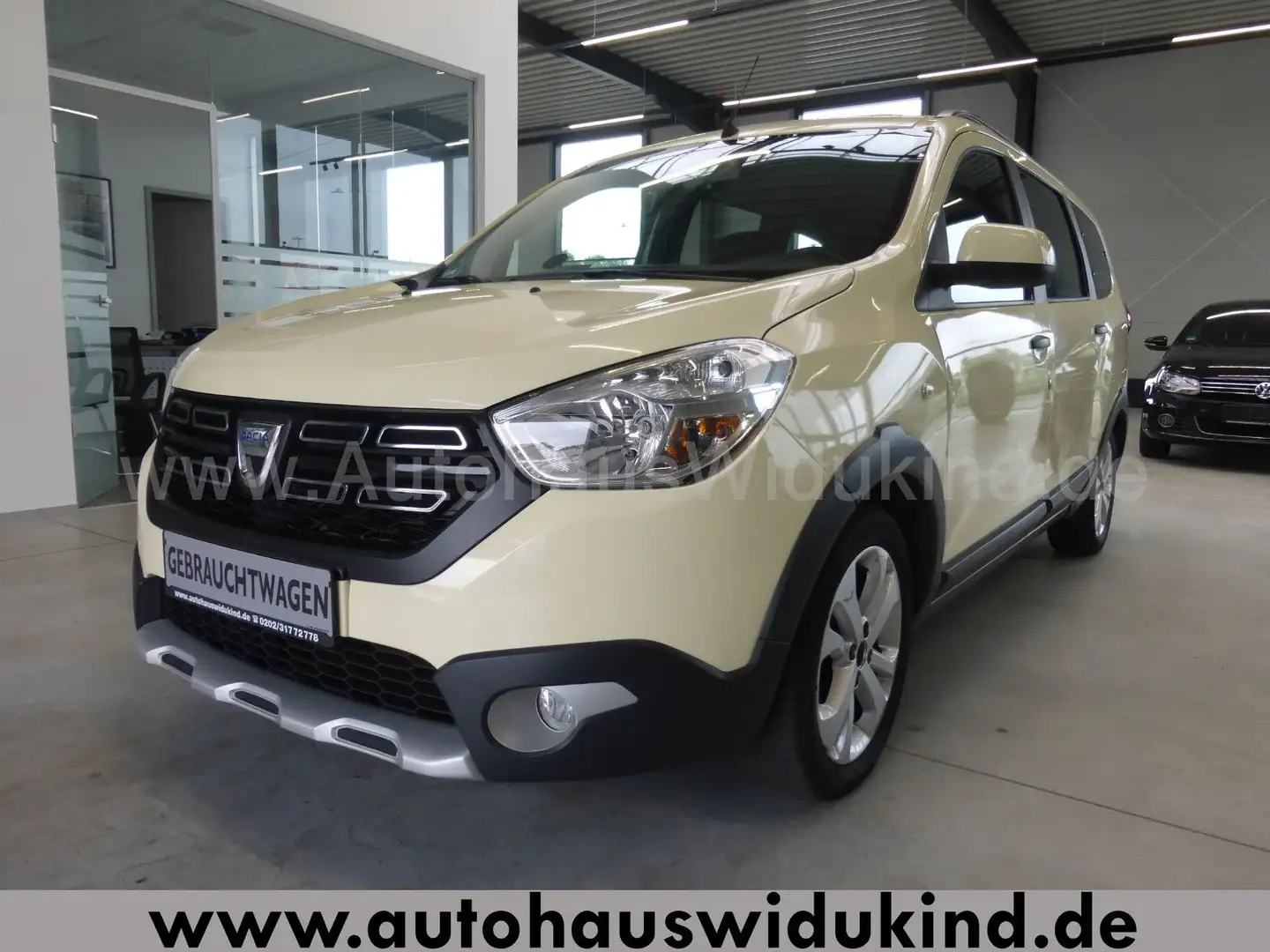 Dacia Lodgy dCi 115 Stepway Navi Klima 7 Sitzer 1.HAND Weiß - 1