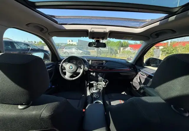 BMW X1 view 10