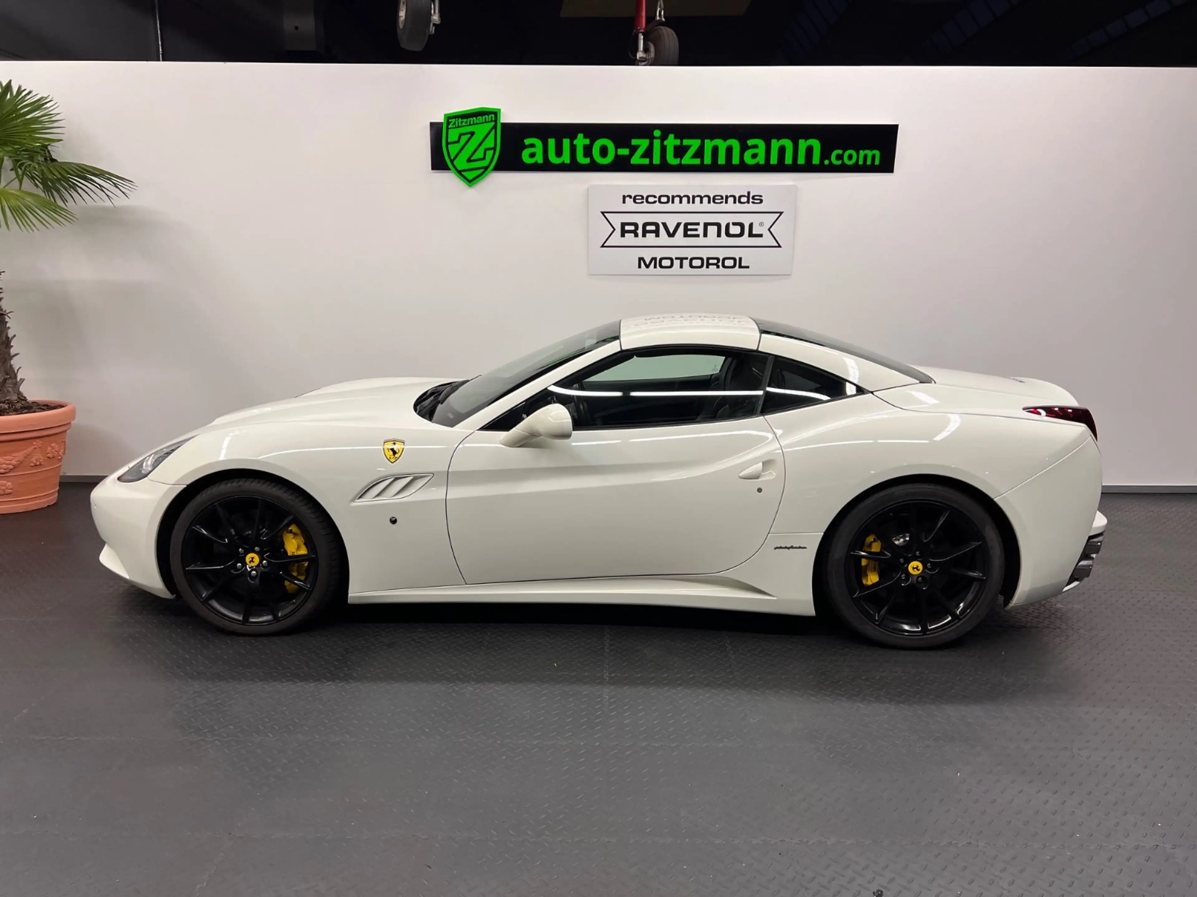 Ferrari California 4.3 V8 *KERAMIK*LEDER*NAVI*BI-XENON* — photo 7