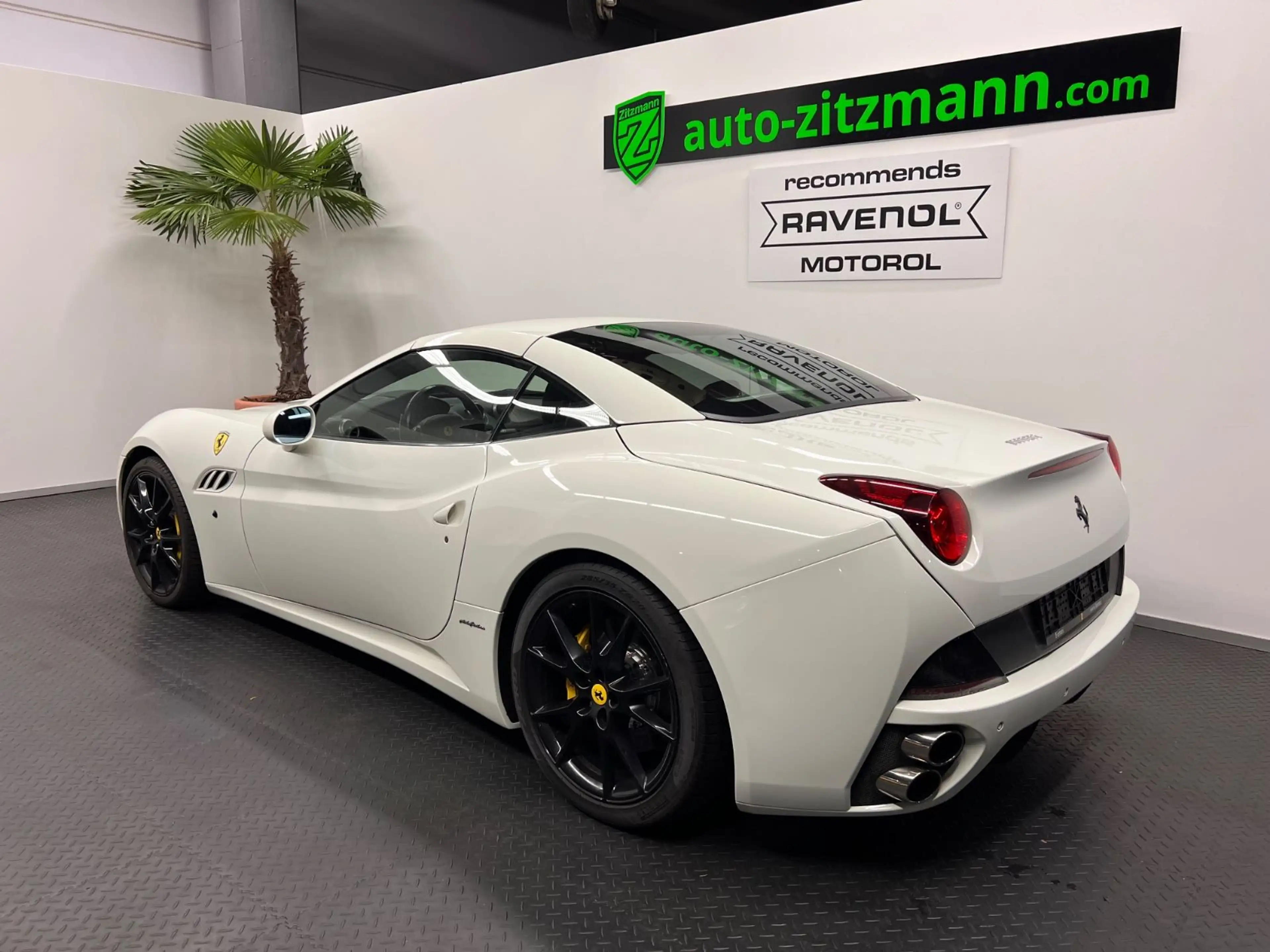 Ferrari California 4.3 V8 *KERAMIK*LEDER*NAVI*BI-XENON* — photo 6