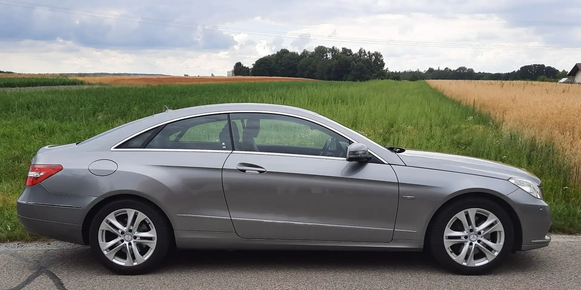 Mercedes-Benz E 350 E 350 CGI Coupe BlueEFFICIENCY 7G-TRONIC Elegance - 2