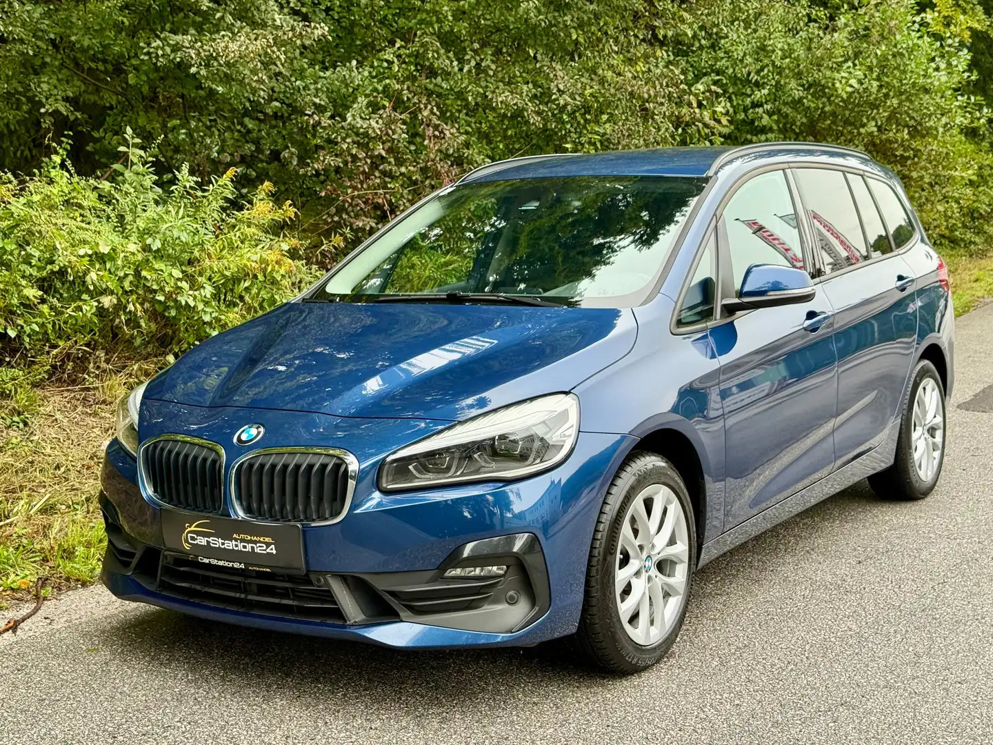 BMW 220 220d*7SITZER*MWST*1BES*HECKCAM*NAVI*TEMP*SHZ*SPUR* Bleu - 1