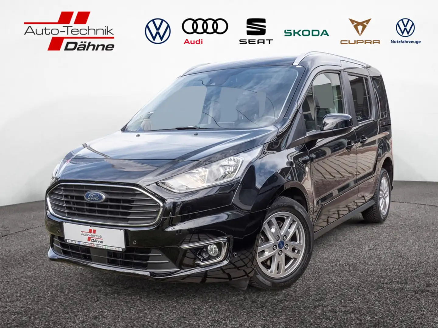 Ford Tourneo Connect 1.5 TDCi Titanium SHZ PANO Schwarz - 1