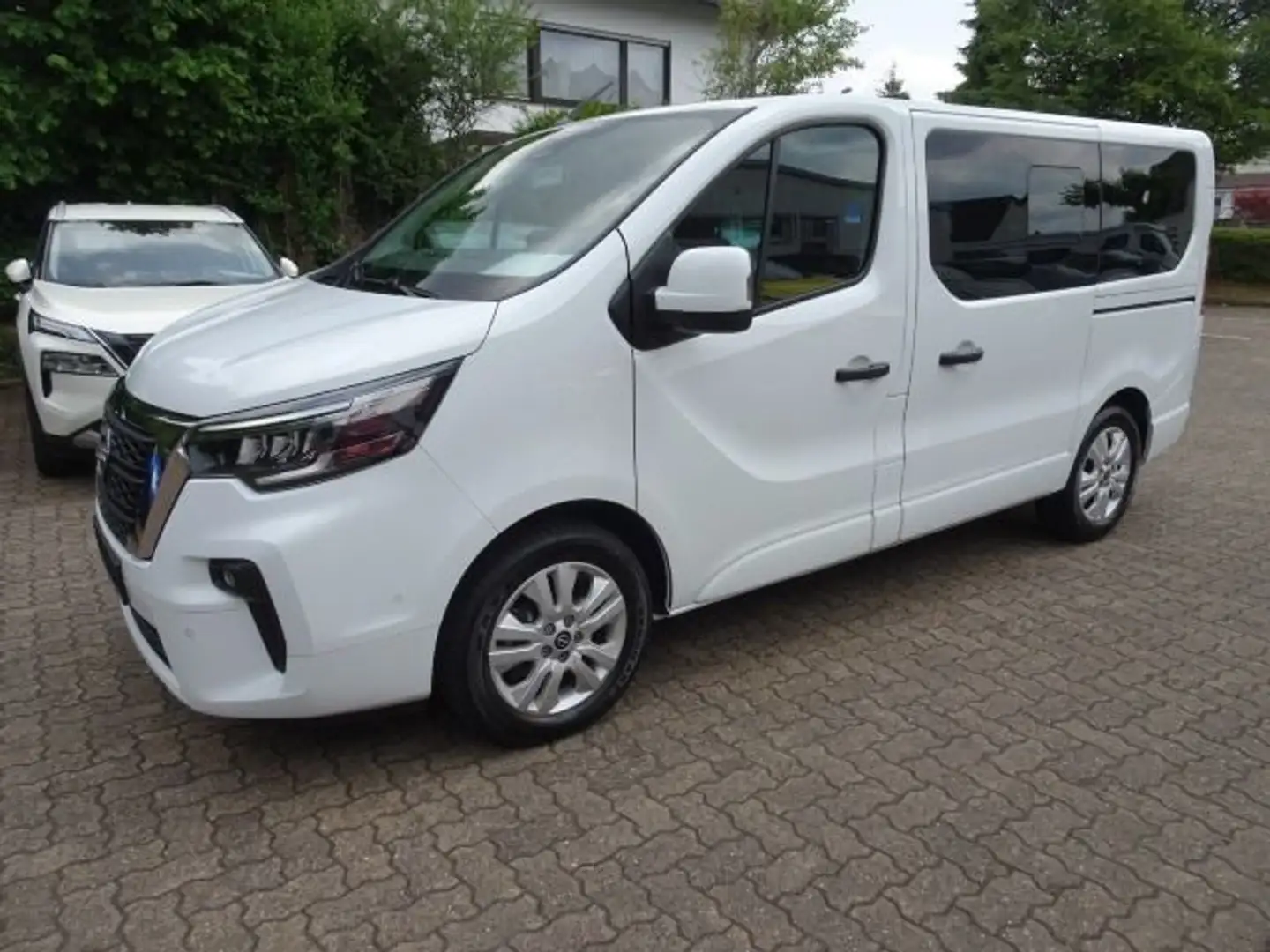 Nissan Primastar 2,8t dCI 170 AUTOMATIK Weiß - 2