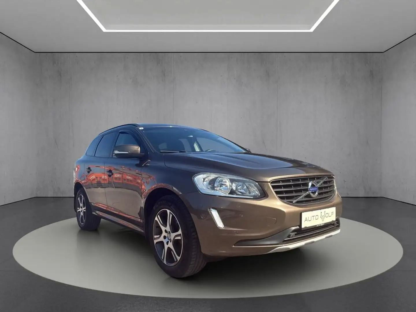 Volvo XC60 Business AWD Kinetic AWD*GEARTRONIC*TEMPOMAT* Barna - 1