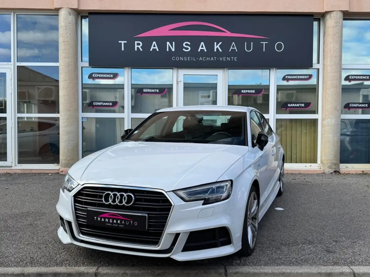 Audi A3 BERLINE 2.0 TDI 150 S tronic 6 S Line / SUIVI COMPLET Weiß - 1