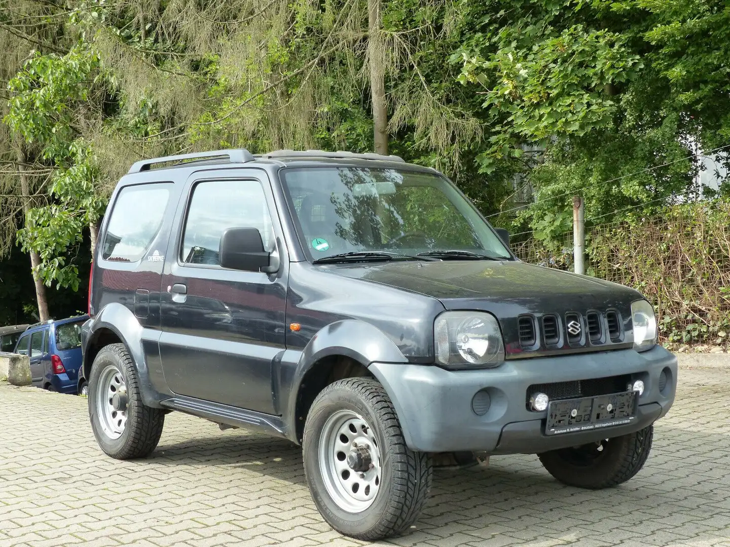 Suzuki Jimny 1.3 4WD Comfort EF AHK*HU 07.27* Schwarz - 2