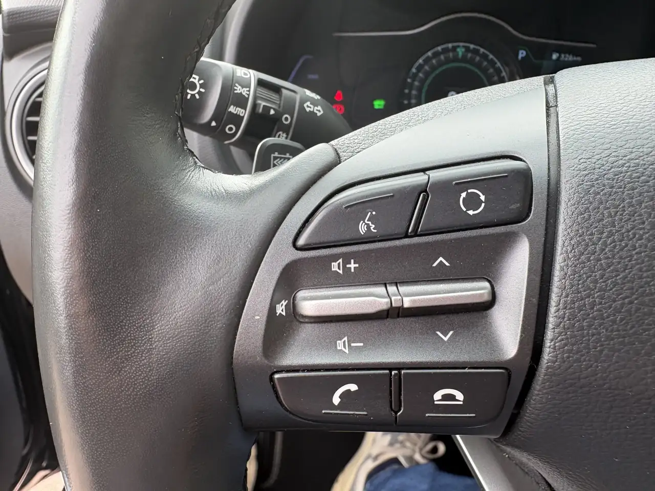 Hyundai Kona EV Premium 64 kWh, navi, cruise, camera, climate, миниатюра 19