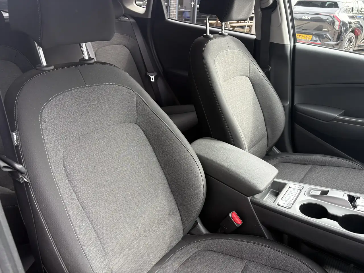 Hyundai Kona EV Premium 64 kWh, navi, cruise, camera, climate, миниатюра 12