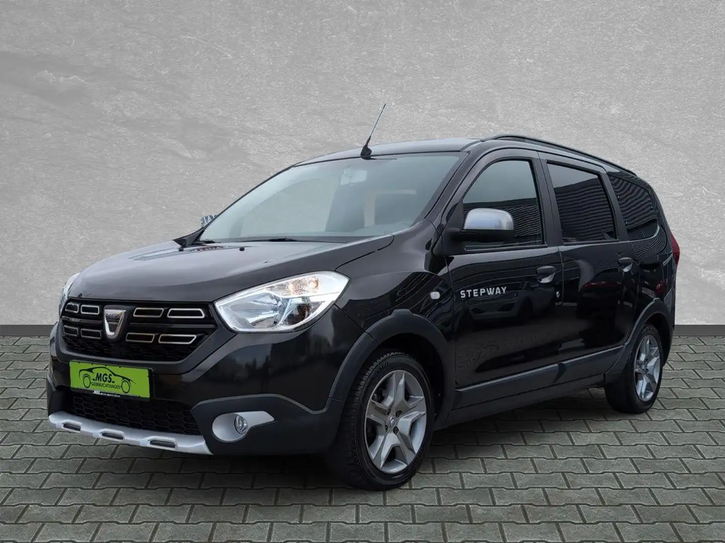 Dacia Lodgy 1.5 BLUE dCi Stepway Selection #KAMERA Černá - 1