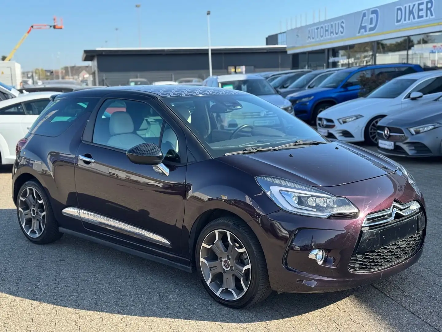 Citroen DS3 SportChic Euro5,Klimaaut.,Leder,Xenon Schwarz - 2