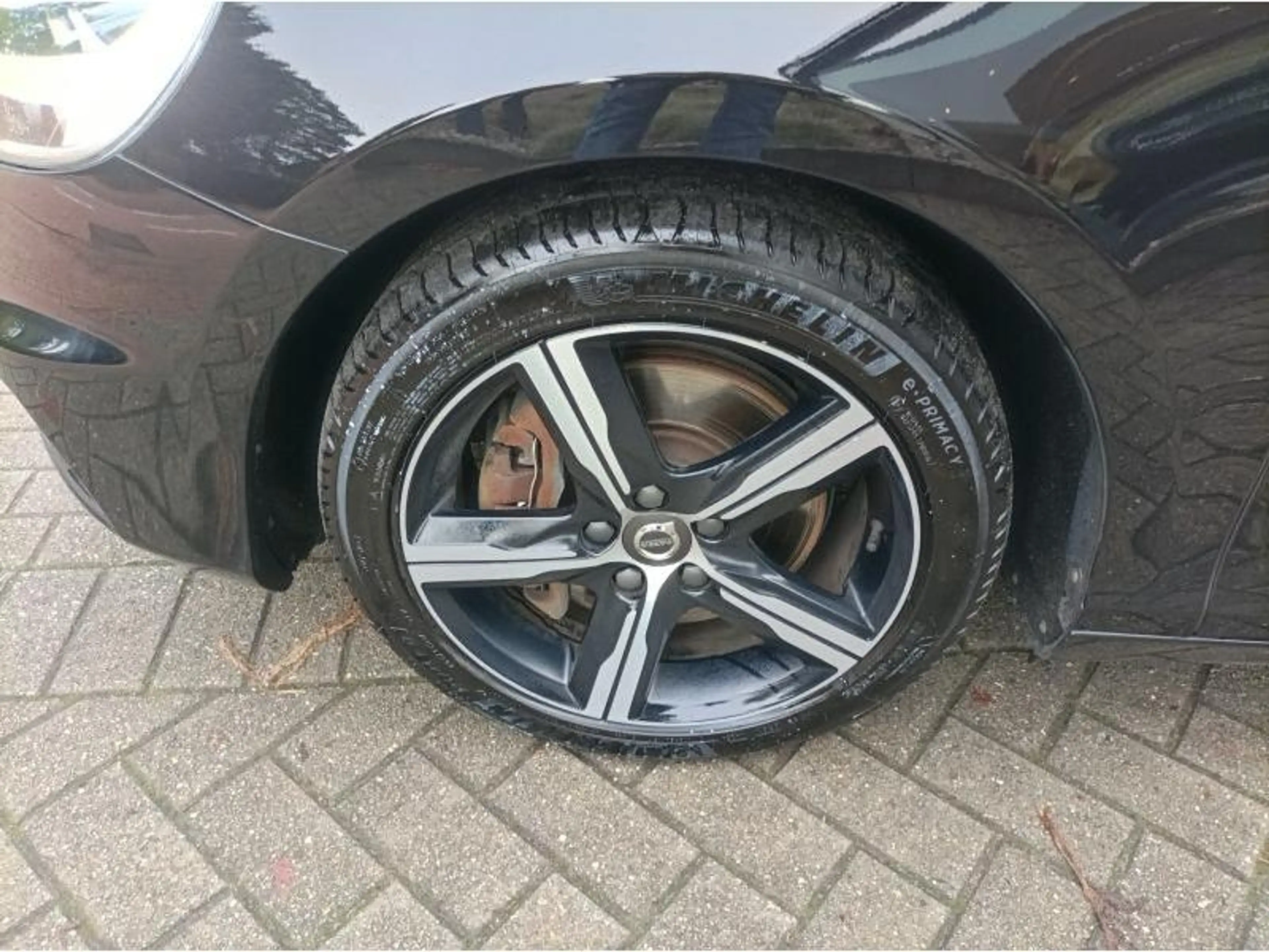 Volvo V40 R Design — photo 5
