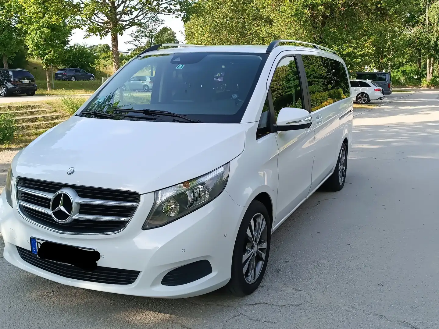 Mercedes-Benz V 220 EDITION lang Standheizung*.AHK*NAVI*2*Schiebe*SHZ Weiß - 2