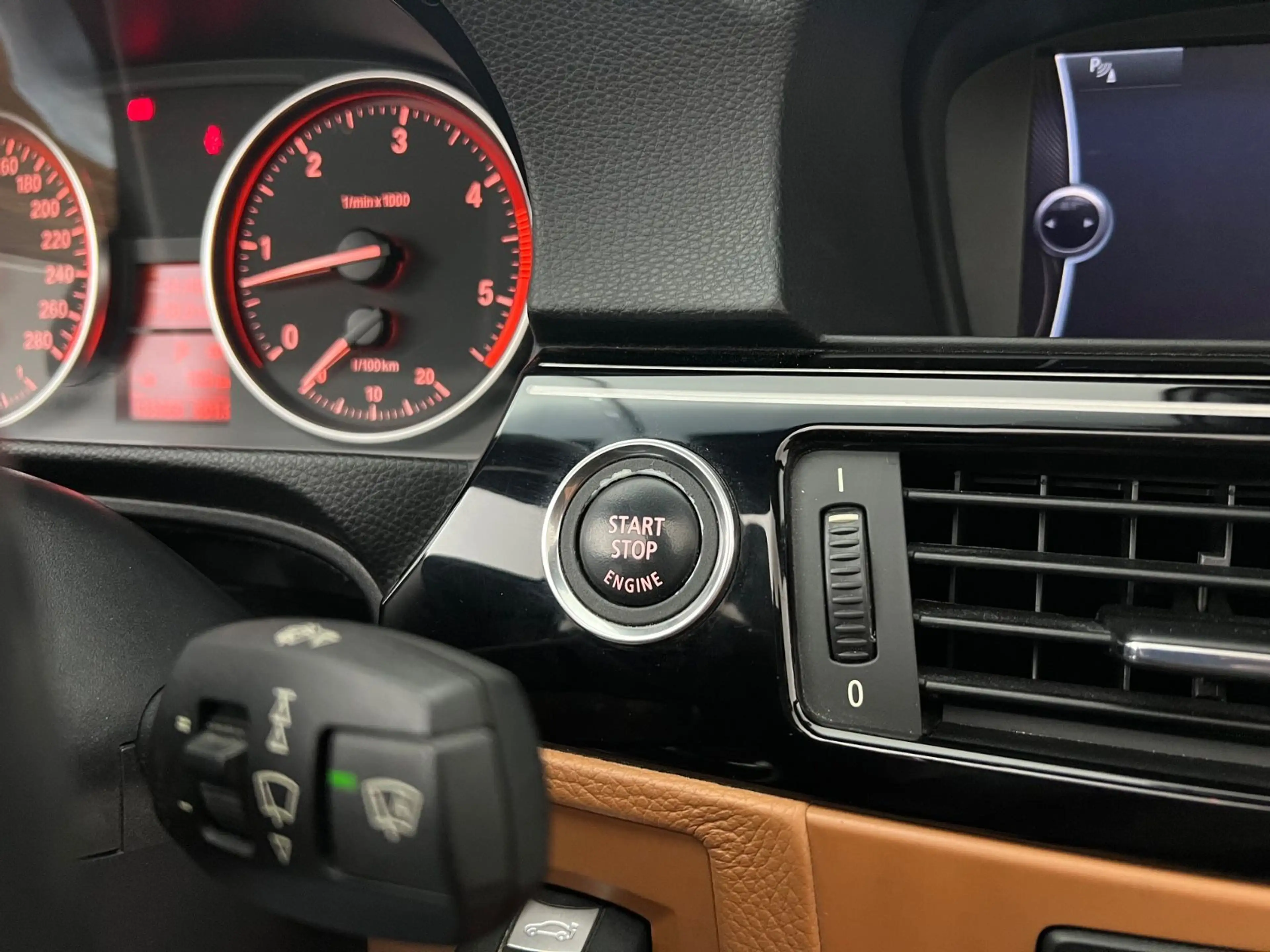BMW 325 d Cabrio INDIVIDUAL // 6 ZYL./HK / GARANTIE / — photo 39